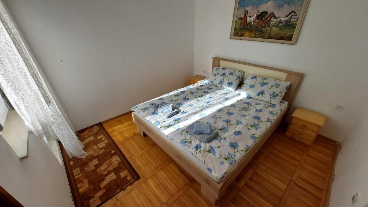 Apartman Sabadin Njivice Buitenkant foto